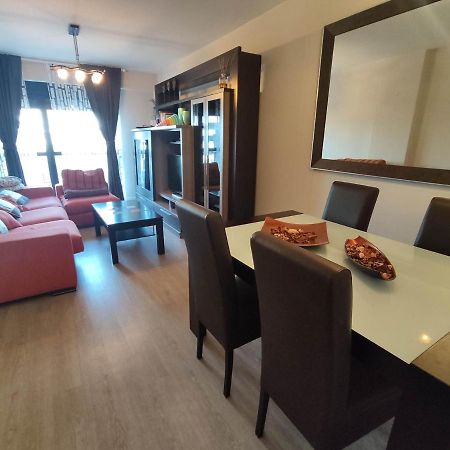 Precioso Apartamento Con Terraza, Pistas De Padel Y Piscinas Apartment Кастро-Урдиалес Екстериор снимка
