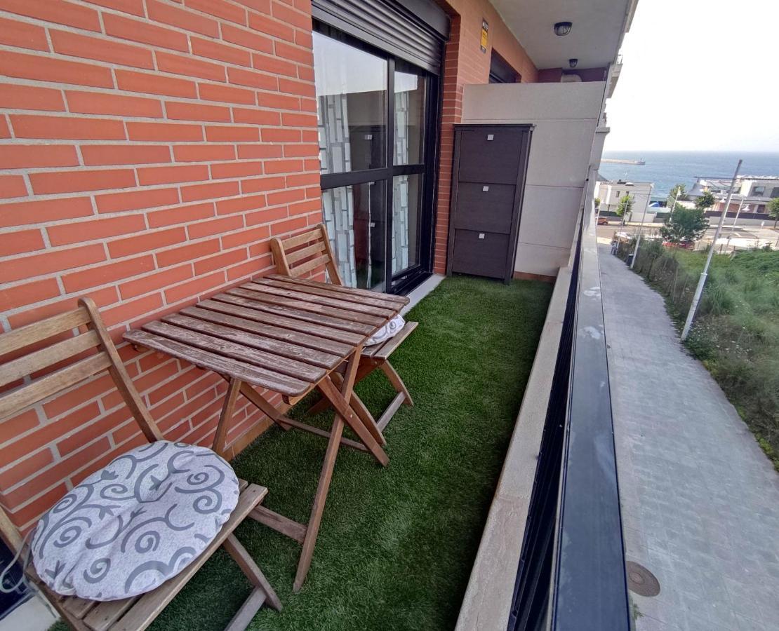 Precioso Apartamento Con Terraza, Pistas De Padel Y Piscinas Apartment Кастро-Урдиалес Екстериор снимка