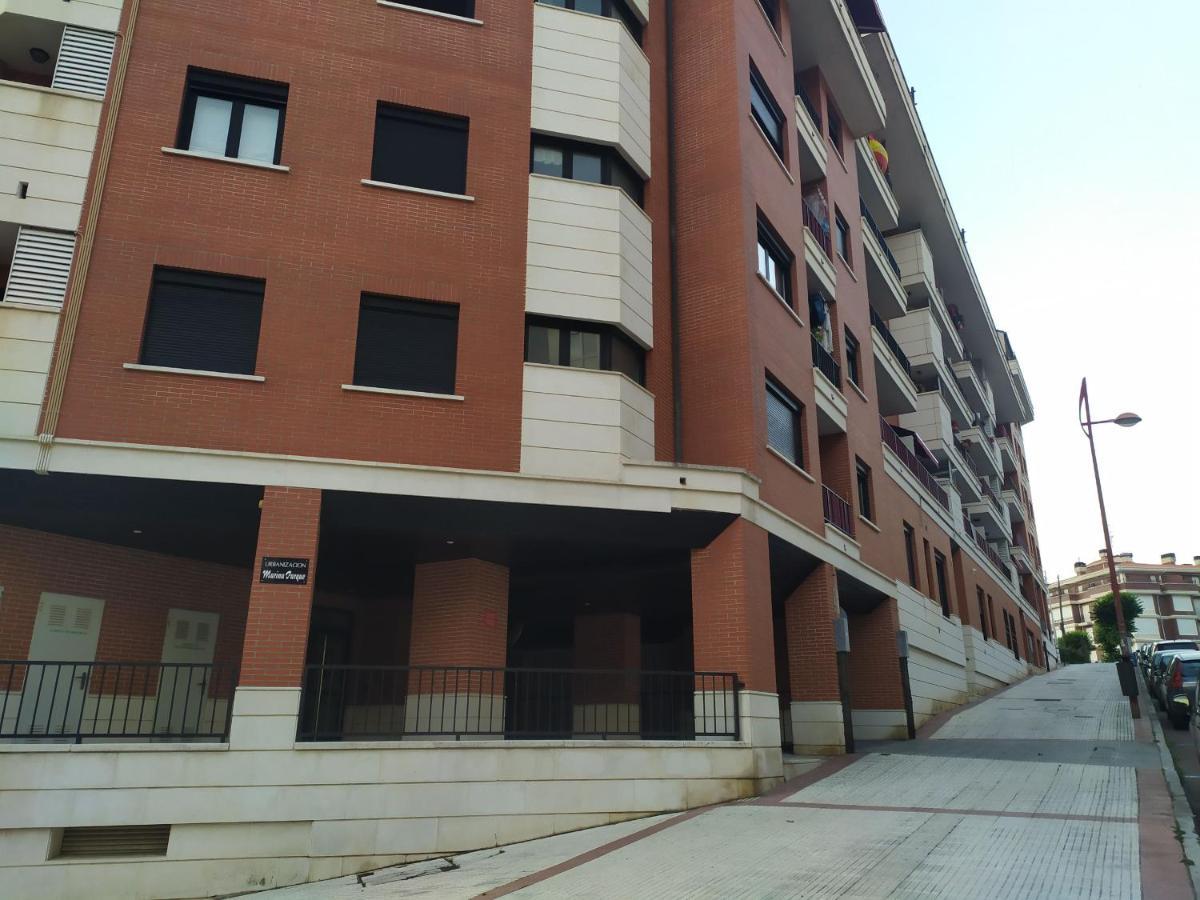 Precioso Apartamento Con Terraza, Pistas De Padel Y Piscinas Apartment Кастро-Урдиалес Екстериор снимка